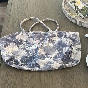 Splendid Purple and White Tie-Dye Tote